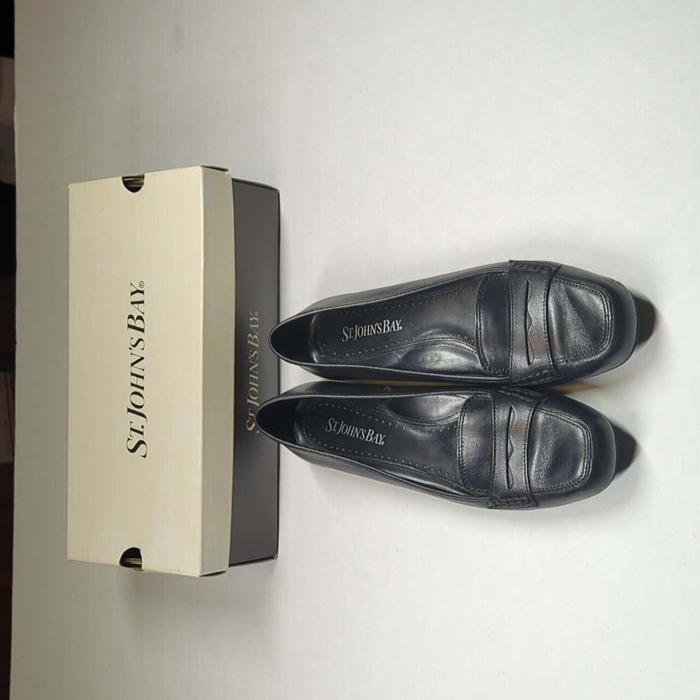 St John's Bay Becka Black Flat shoesSize 9M